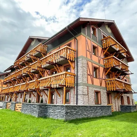 With Terrace & Amazing View *