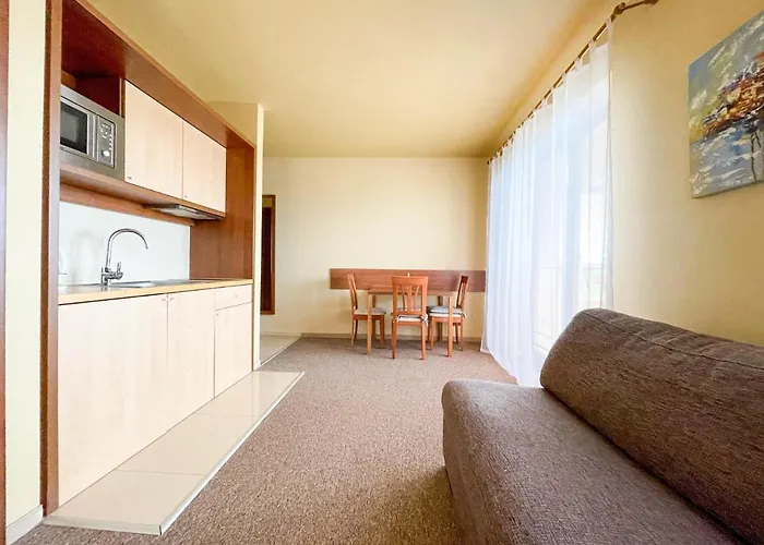 With Terrace & Amazing View فيلكا لومنيكا