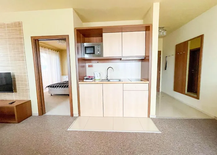 With Terrace & Amazing View * فيلكا لومنيكا