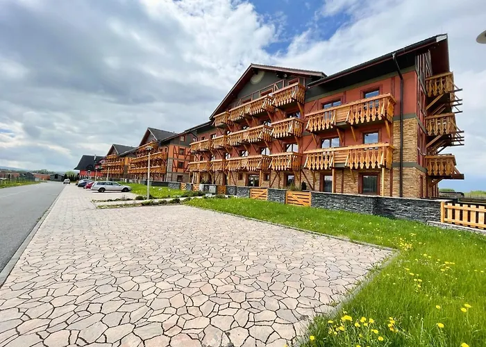 With Terrace & Amazing View فيلكا لومنيكا